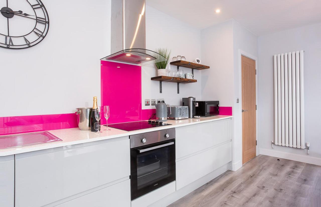 The Luxury Potting Shed With Free Parking! Apartamento York Exterior foto